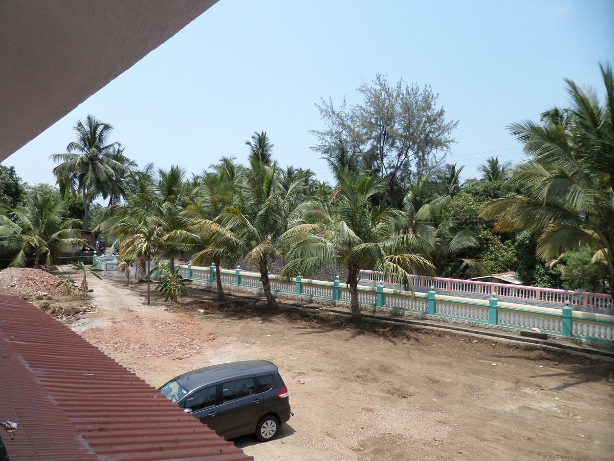 Atithi Farm House Hotel Borlai Exterior foto